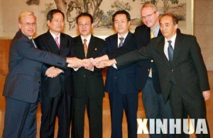 Christopher Hill and other top negotiators at the sixth round of Six Party Talks in Beijing, September 30, 2007. (Photo: Xinhua)
