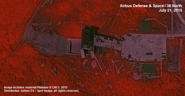 In this image, the red band indicates healthy vegetation. Had an engine test occurred, the vegetation around the flame trench would be scorched. Image includes material Pleiades © CNES 2015. Distribution Airbus DS / Spot Image, all rights reserved. For media licensing options, please contact thirtyeightnorth@gmail.com.