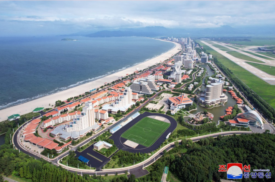 Authoritarian Leisure: North Korea’s Wonsan-Kalma Tourism Project in Comparative Perspective